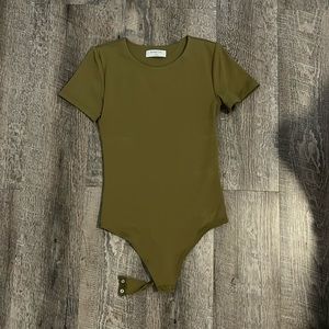 Aritzia Babaton Bodysuit